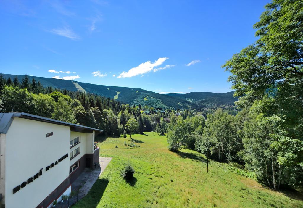 Hotel Horní Pramen Špindlerŭv Mlýn Exterior foto